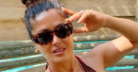 salma hayek bikini pics|Salma Hayek stuns in new bikini photos as she enjoys。